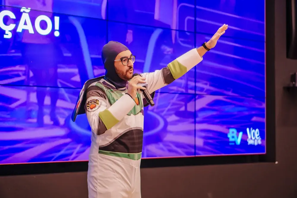 Photo of Evaldo at a BV event.